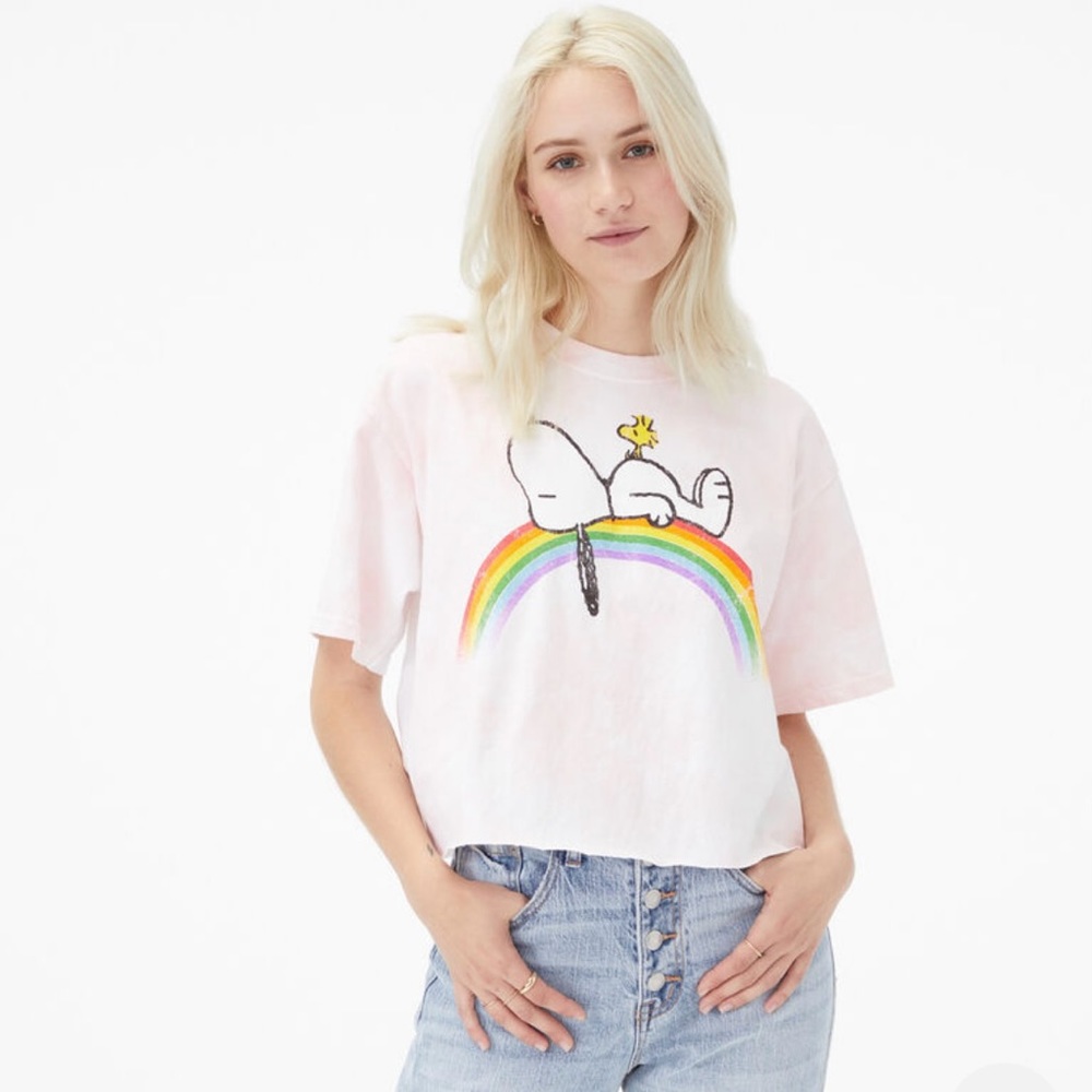 Peanuts Snoopy Woodstock Rainbow Graphic Cropped TShirt Pink Tie Dye M